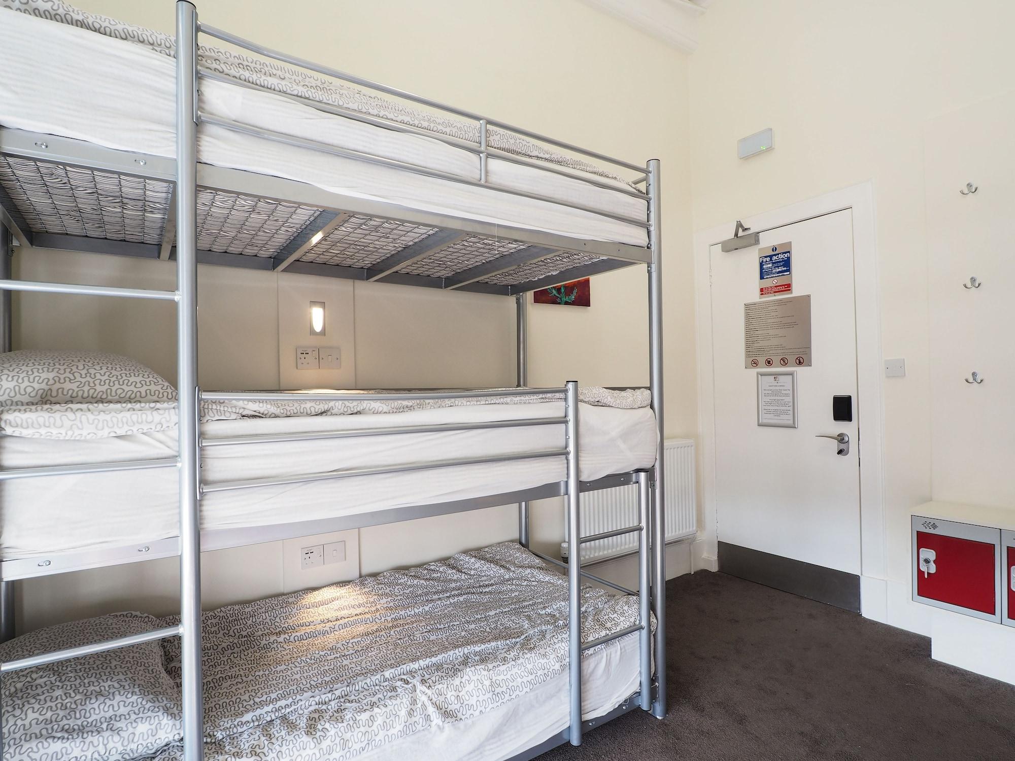 The Hostel Edinburgh Exterior photo