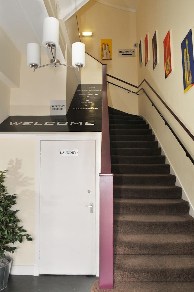 The Hostel Edinburgh Exterior photo